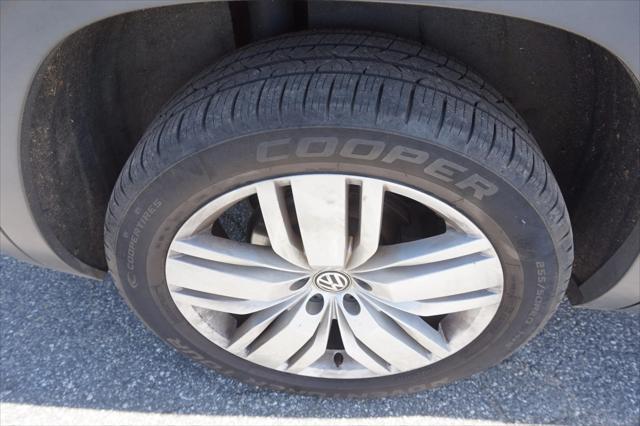 used 2018 Volkswagen Atlas car, priced at $19,744