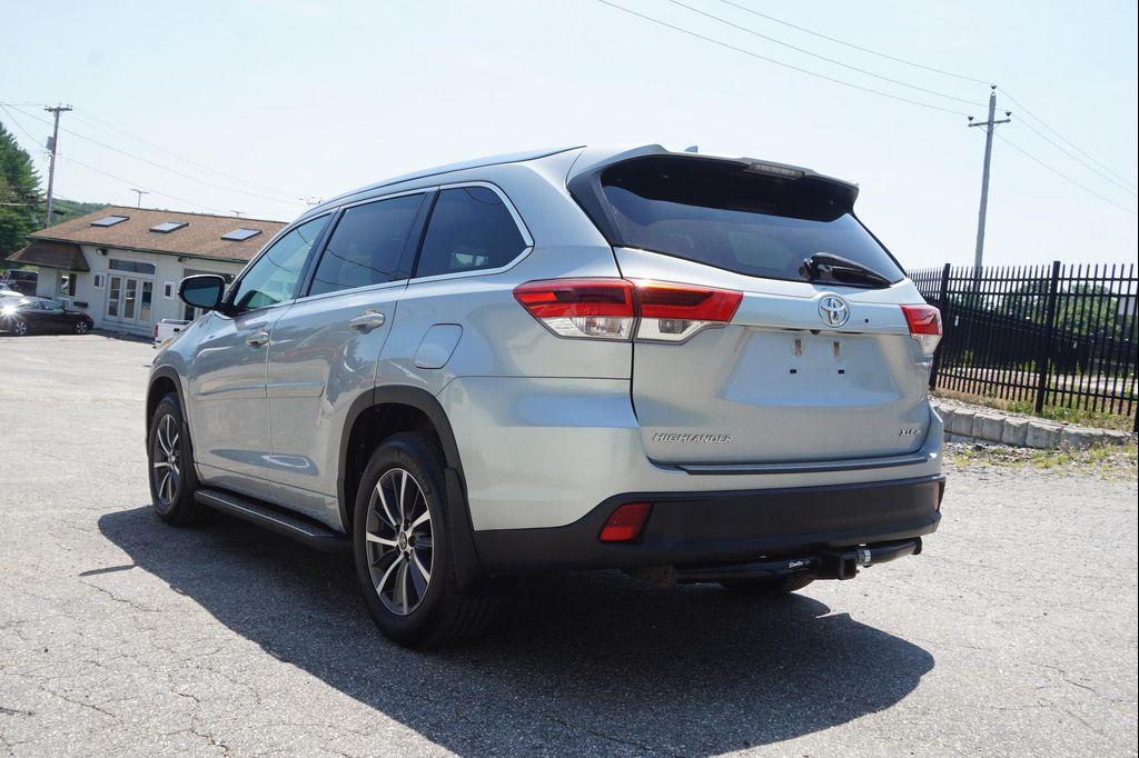 used 2018 Toyota Highlander car, priced at $26,244