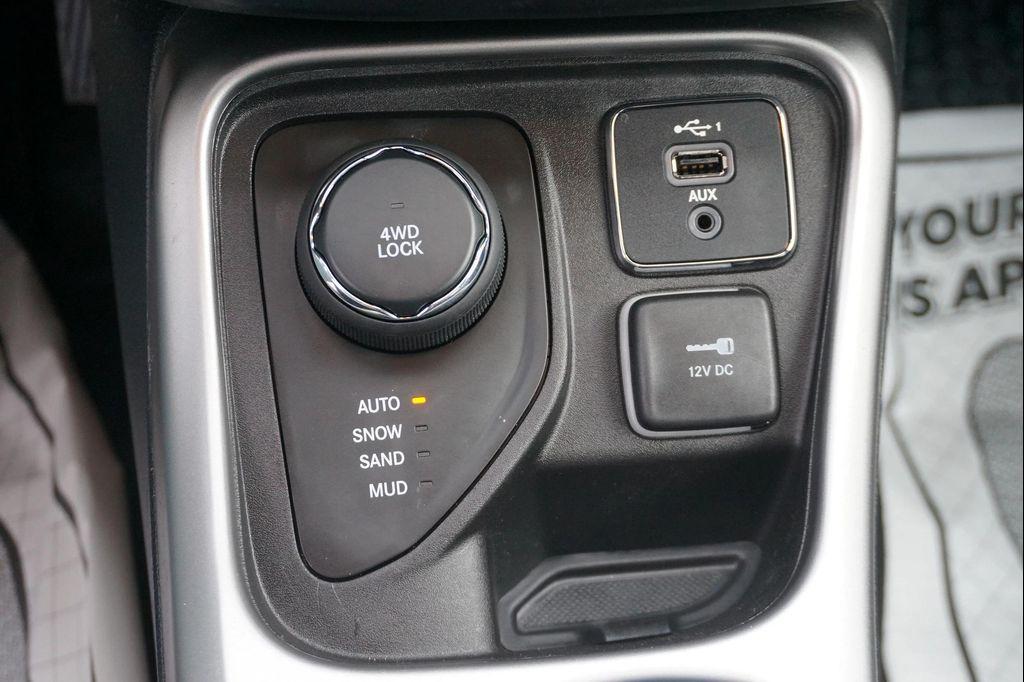 used 2020 Jeep Compass car, priced at $18,444