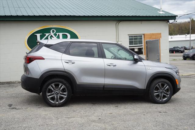used 2023 Kia Seltos car, priced at $21,944
