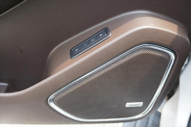 used 2019 GMC Yukon XL car, priced at $39,388