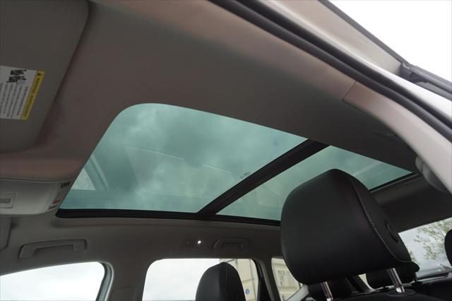 used 2023 Volkswagen Taos car