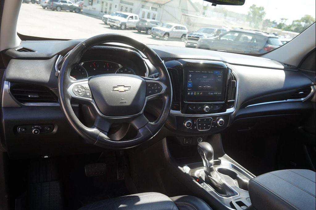 used 2021 Chevrolet Traverse car, priced at $26,415