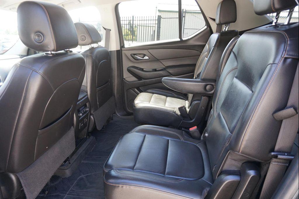 used 2021 Chevrolet Traverse car, priced at $26,415