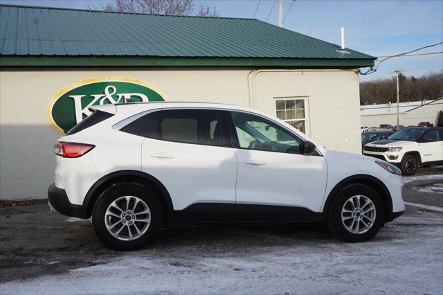 used 2022 Ford Escape car, priced at $21,444