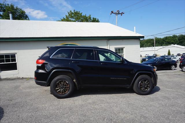 used 2018 Jeep Grand Cherokee car, priced at $17,590