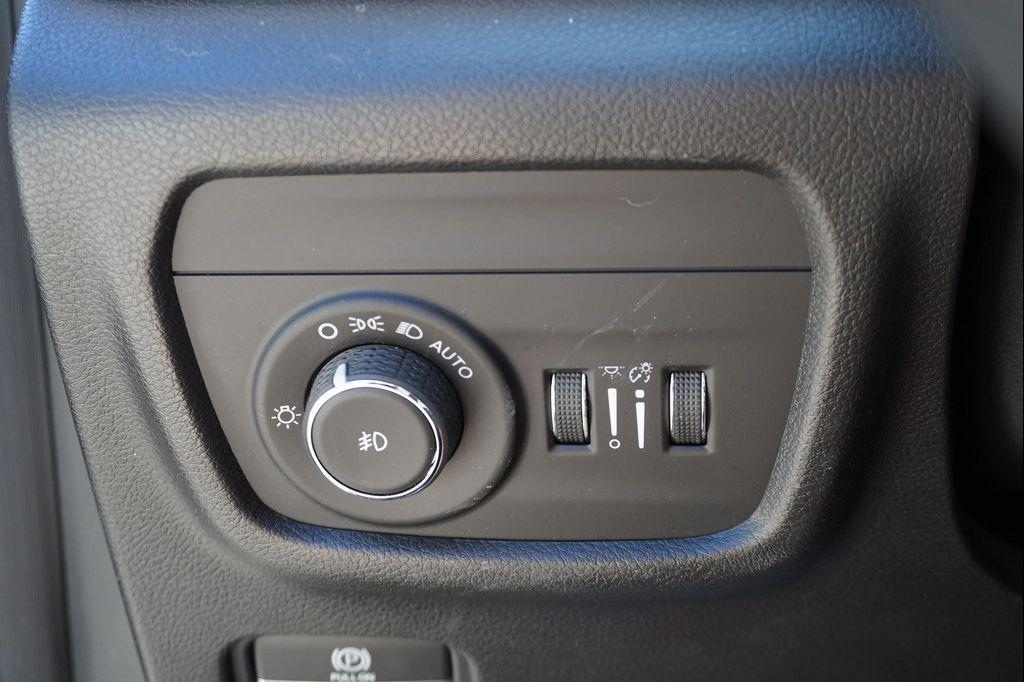 used 2021 Jeep Grand Cherokee L car, priced at $32,144