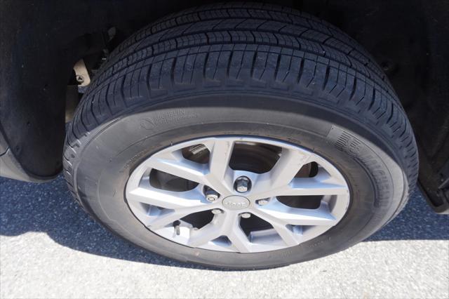 used 2021 Jeep Grand Cherokee L car, priced at $33,722