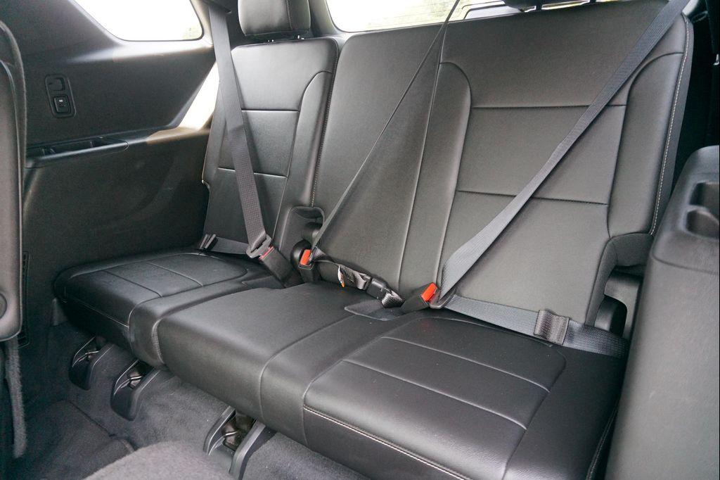used 2022 Chevrolet Traverse car, priced at $33,847