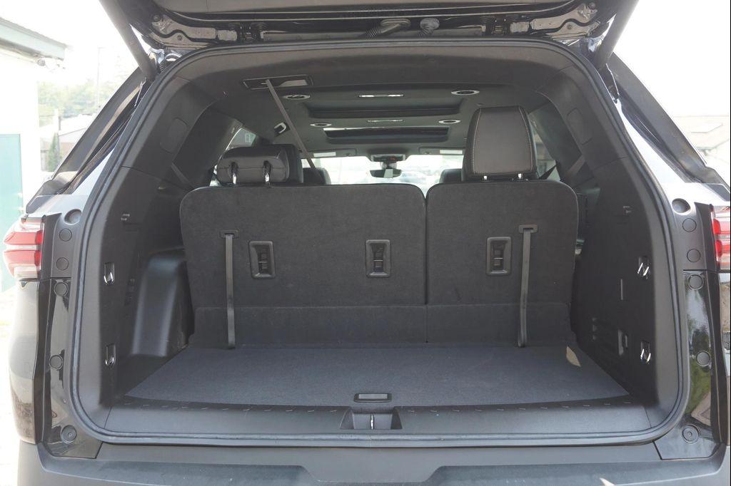 used 2022 Chevrolet Traverse car, priced at $33,847