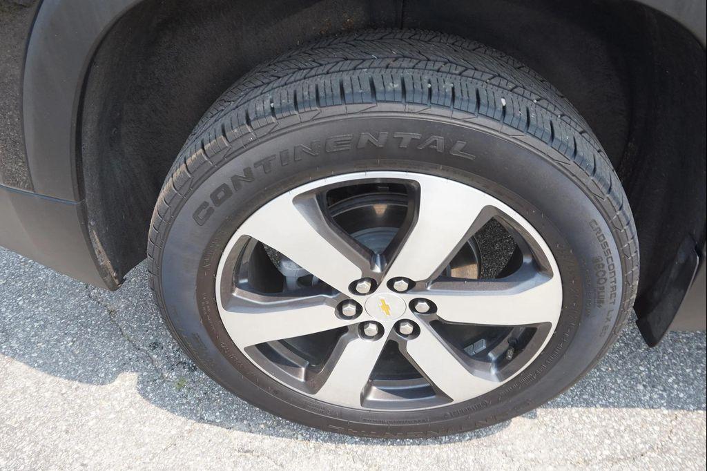 used 2022 Chevrolet Traverse car, priced at $33,847