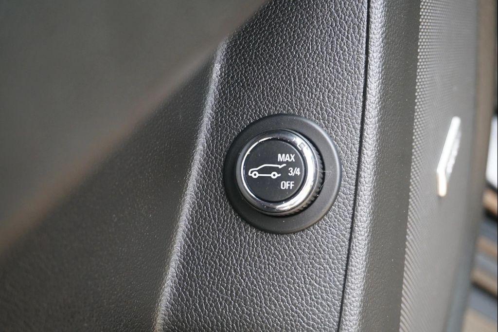 used 2022 Chevrolet Traverse car, priced at $33,847