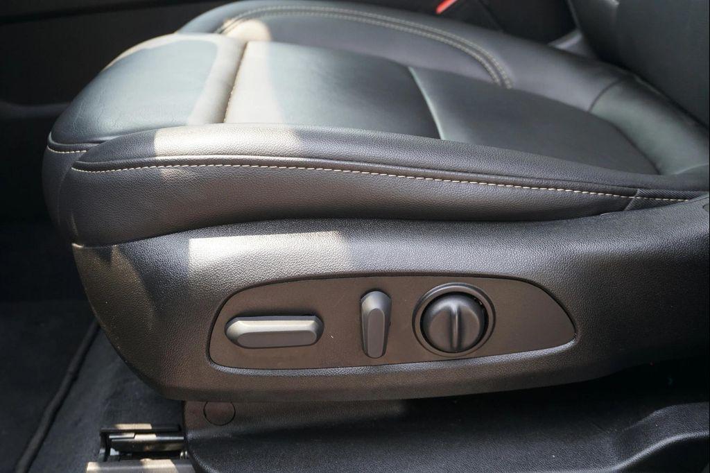used 2022 Chevrolet Traverse car, priced at $33,847