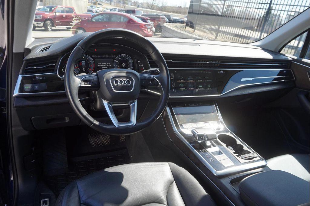 used 2020 Audi Q7 car, priced at $27,922