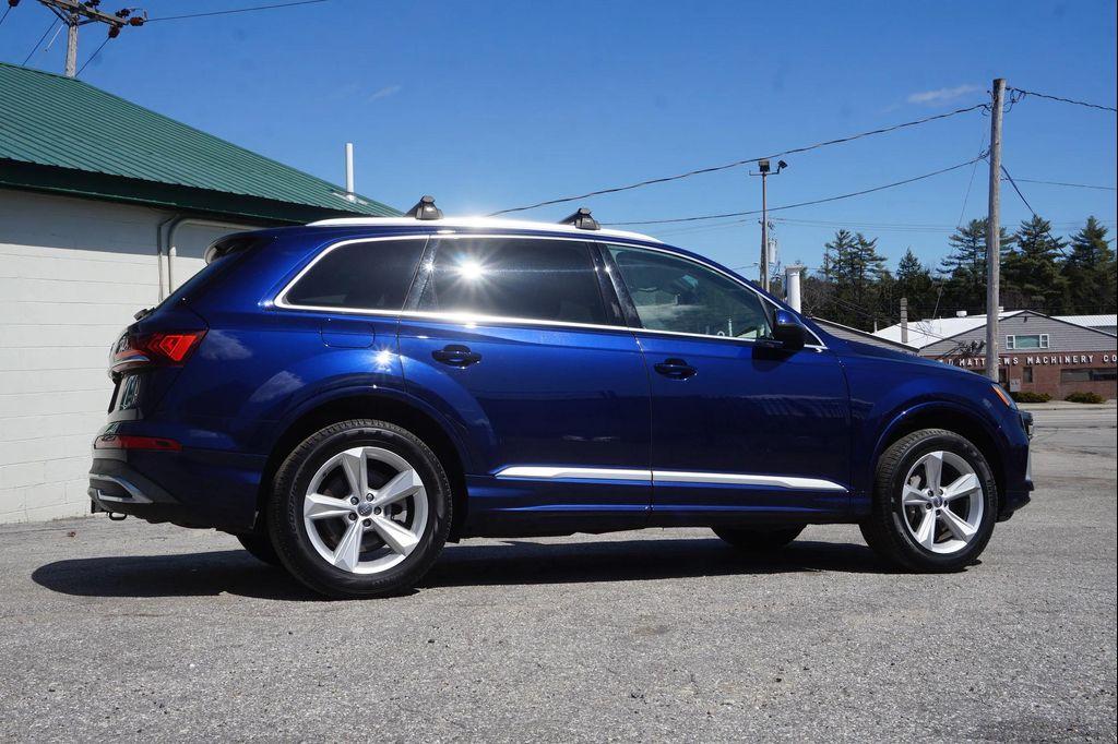 used 2020 Audi Q7 car, priced at $27,922