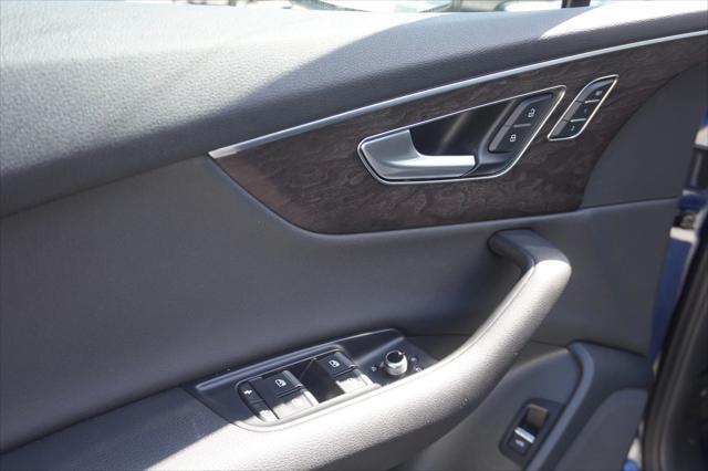 used 2020 Audi Q7 car, priced at $28,724