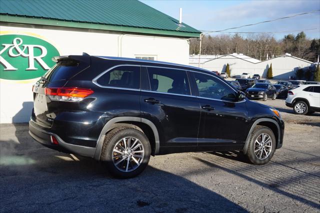 used 2018 Toyota Highlander car, priced at $27,344