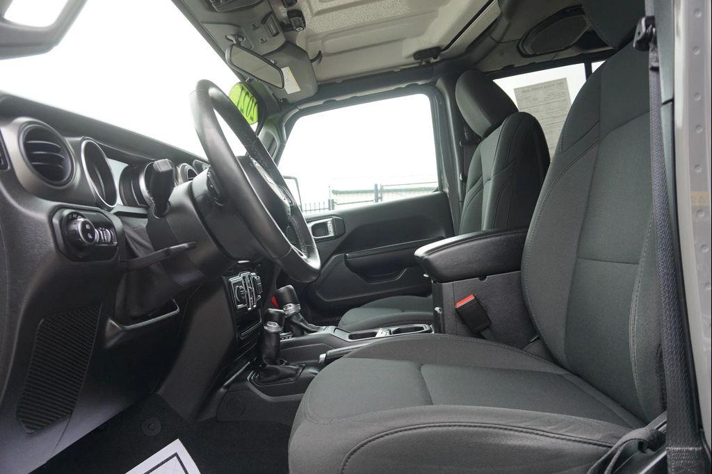 used 2021 Jeep Gladiator car, priced at $34,050