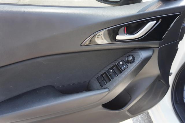used 2016 Mazda Mazda3 car