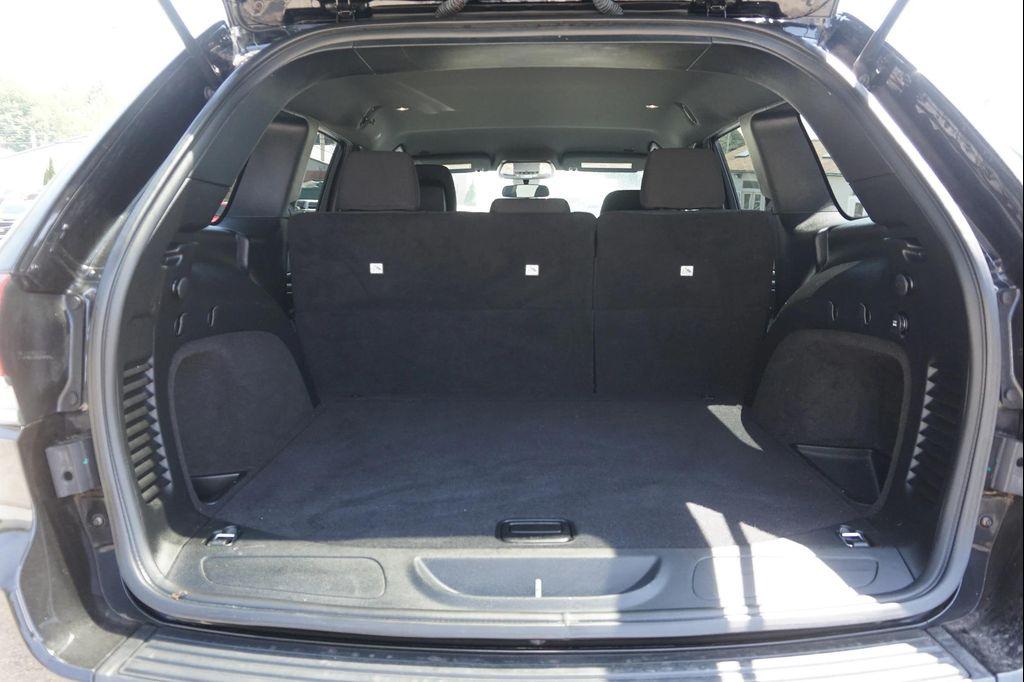 used 2020 Jeep Grand Cherokee car, priced at $22,147