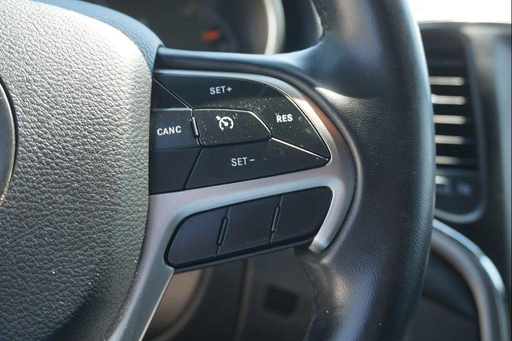 used 2020 Jeep Grand Cherokee car, priced at $22,147