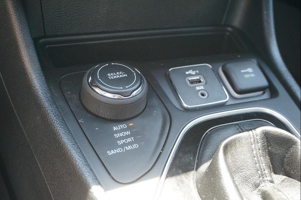 used 2019 Jeep Cherokee car, priced at $19,988