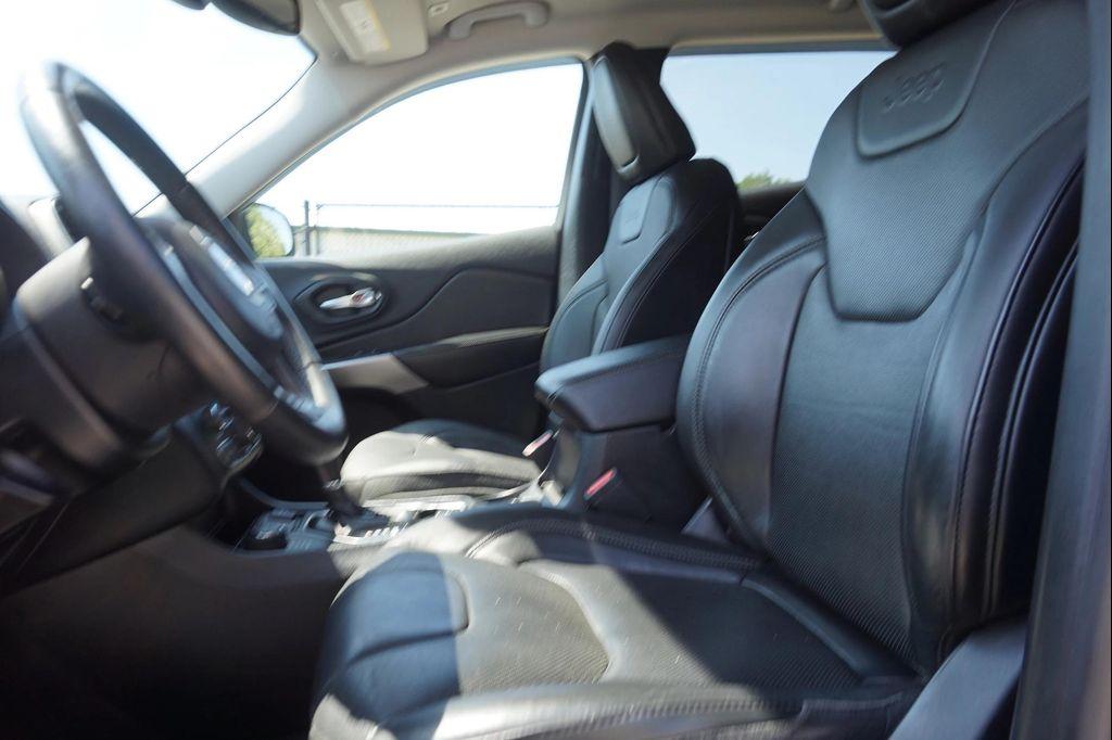 used 2019 Jeep Cherokee car, priced at $19,988