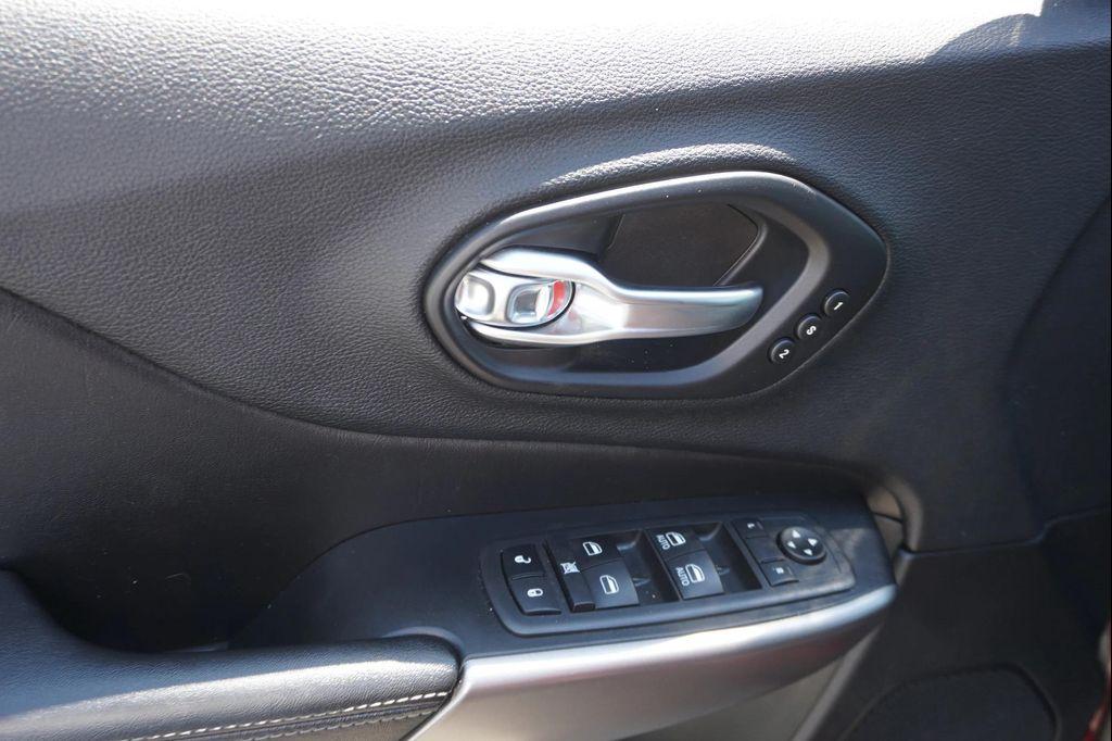 used 2019 Jeep Cherokee car, priced at $19,988