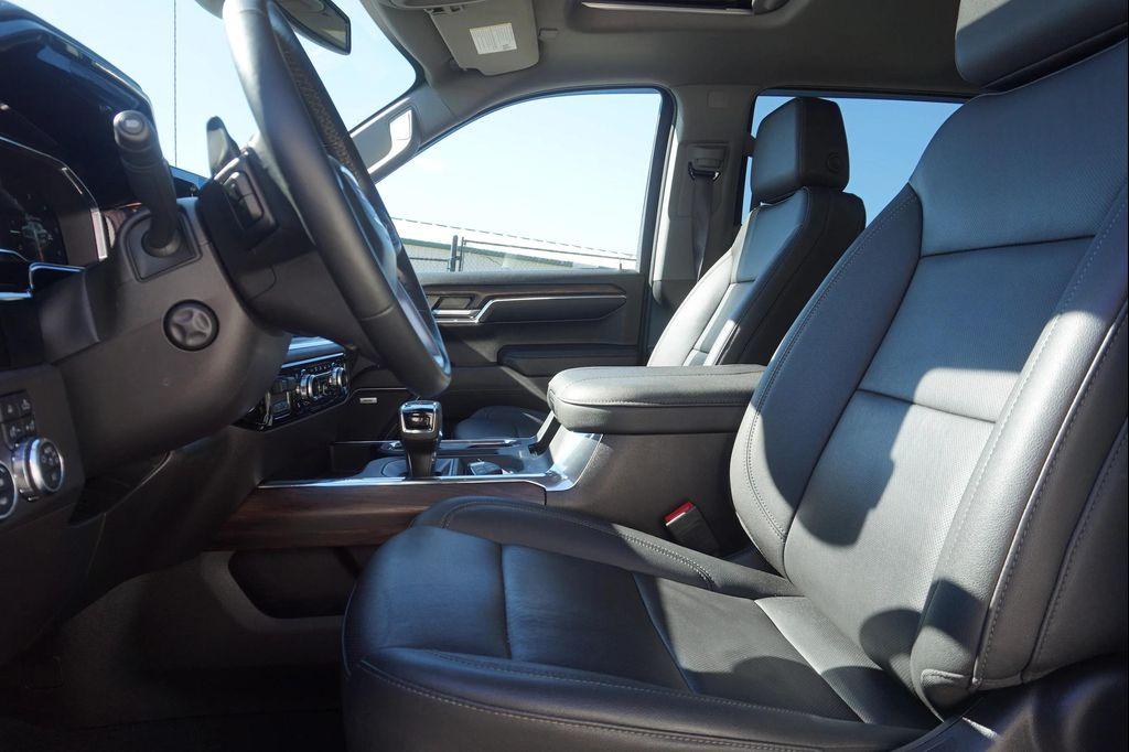 used 2024 GMC Sierra 1500 car, priced at $50,990