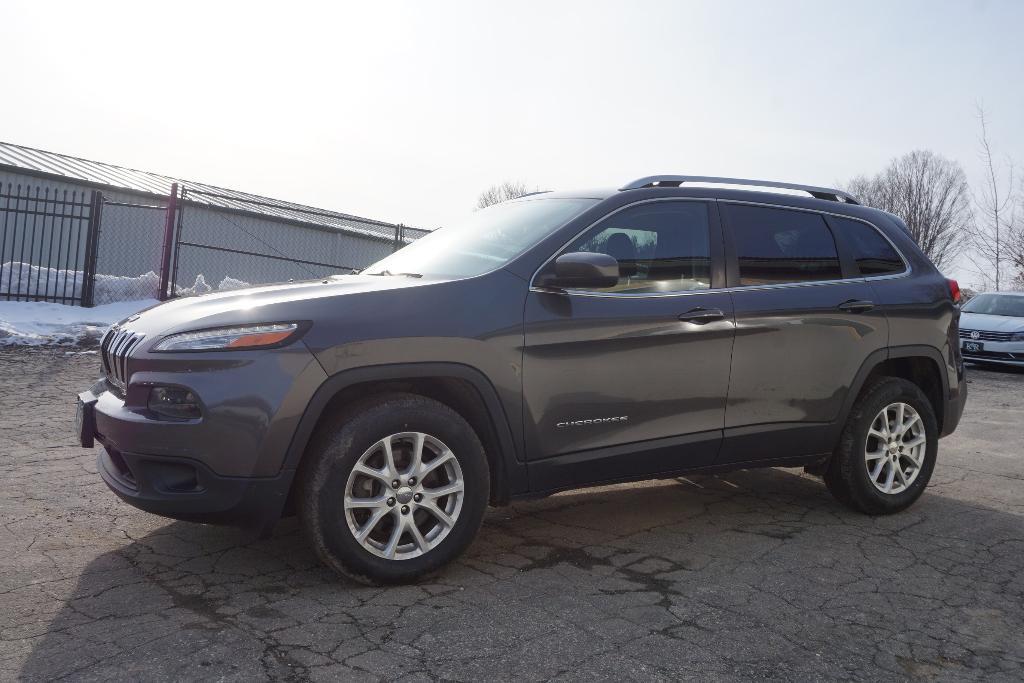 used 2017 Jeep Cherokee car, priced at $14,775