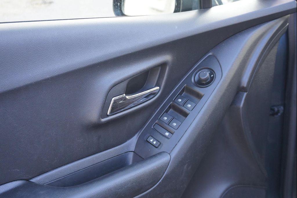 used 2021 Chevrolet Trax car, priced at $15,892