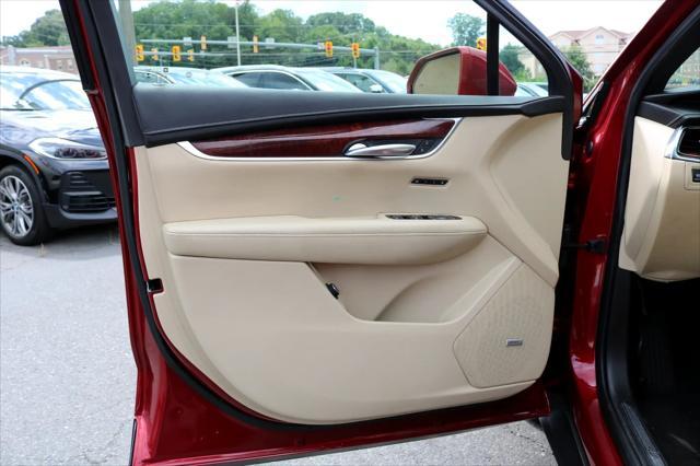 used 2019 Cadillac XT5 car, priced at $17,700