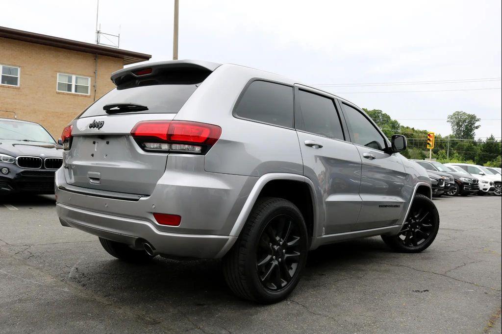 used 2017 Jeep Grand Cherokee car, priced at $16,777