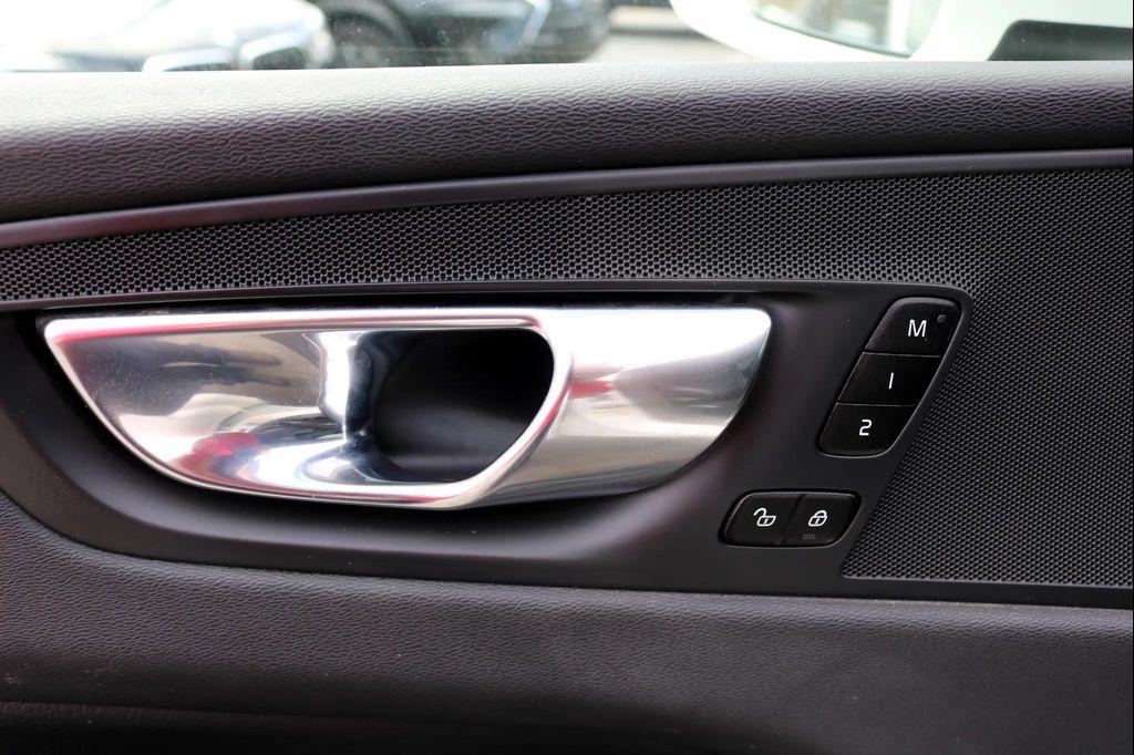 used 2022 Volvo XC60 car, priced at $23,977