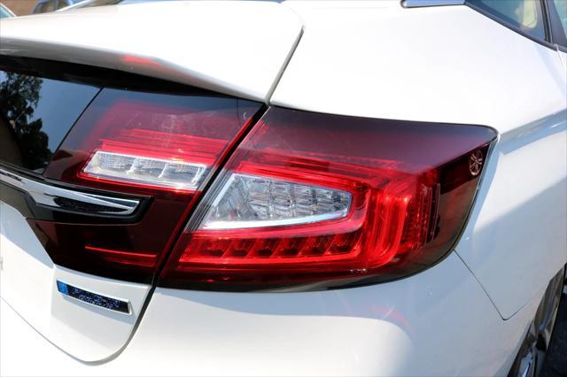 used 2018 Honda Clarity Plug-In Hybrid car, priced at $16,777