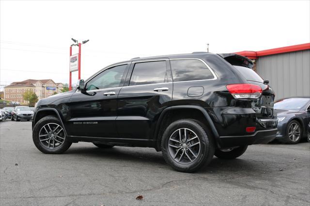 used 2017 Jeep Grand Cherokee car, priced at $15,777