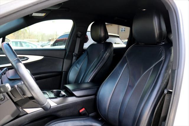 used 2020 Lincoln Nautilus car, priced at $17,977