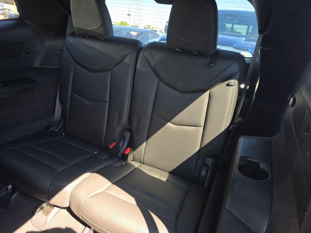 used 2024 Cadillac XT6 car, priced at $26,777
