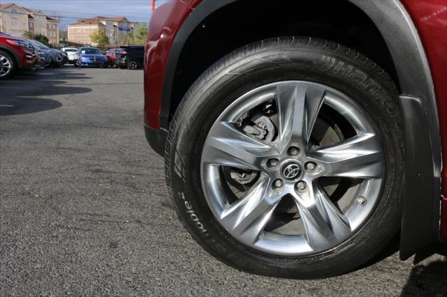 used 2018 Toyota Highlander car, priced at $26,700