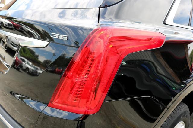 used 2017 Cadillac XT5 car, priced at $15,700