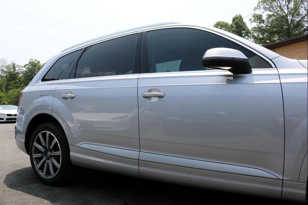 used 2019 Audi Q7 car, priced at $18,995