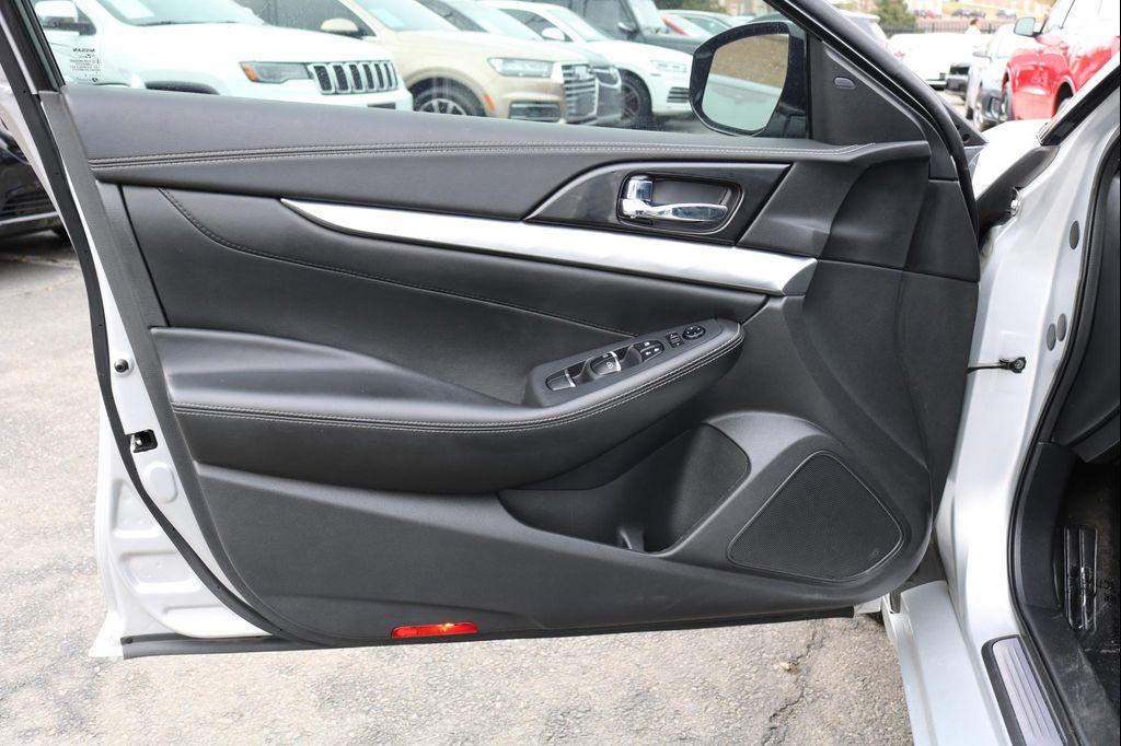 used 2019 Nissan Maxima car, priced at $16,777