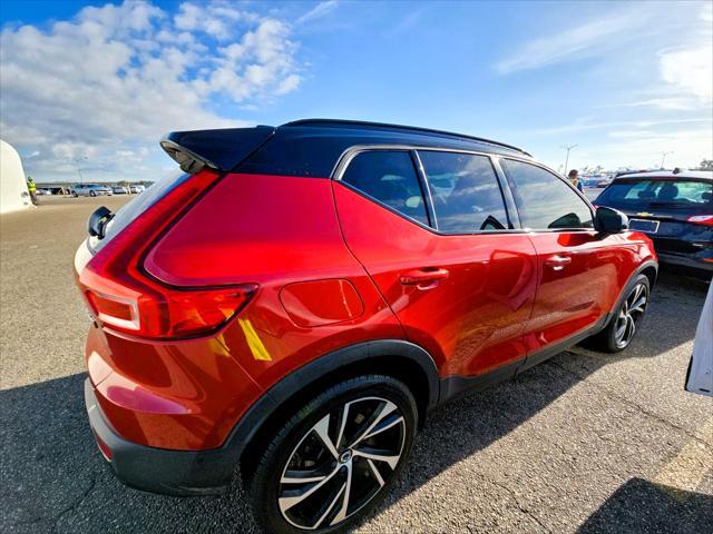 used 2019 Volvo XC40 car, priced at $18,777