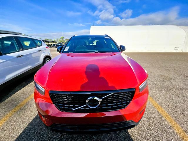 used 2019 Volvo XC40 car, priced at $18,777