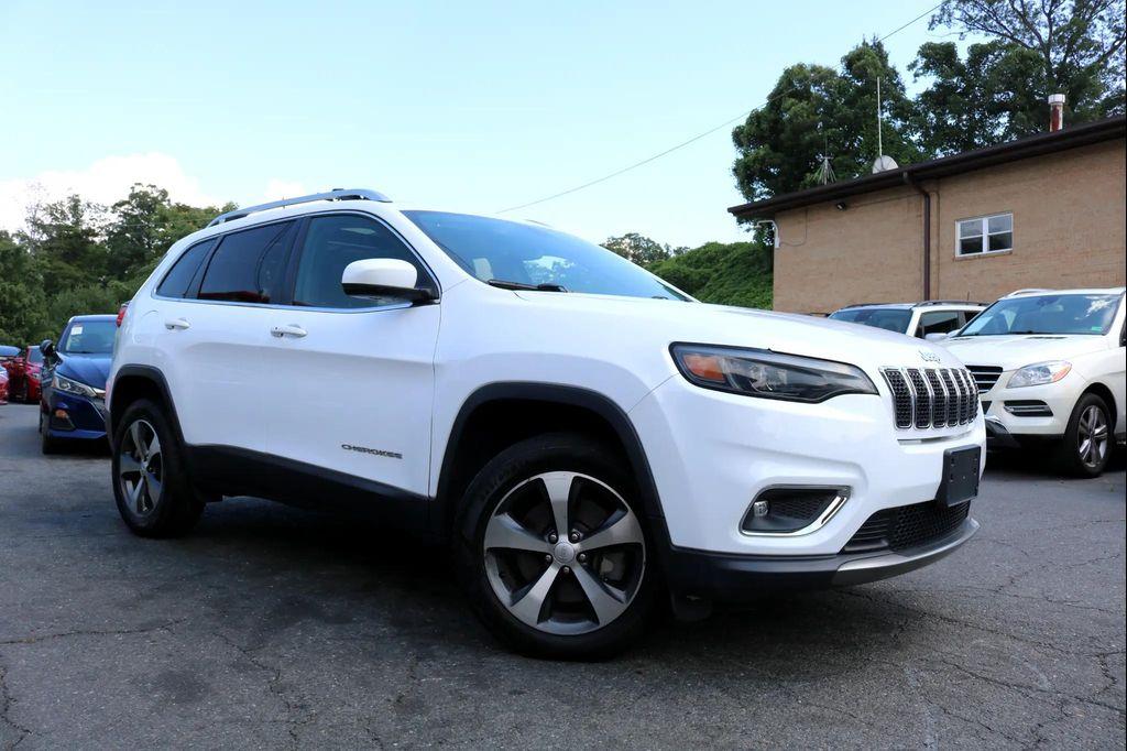 used 2020 Jeep Cherokee car, priced at $15,777