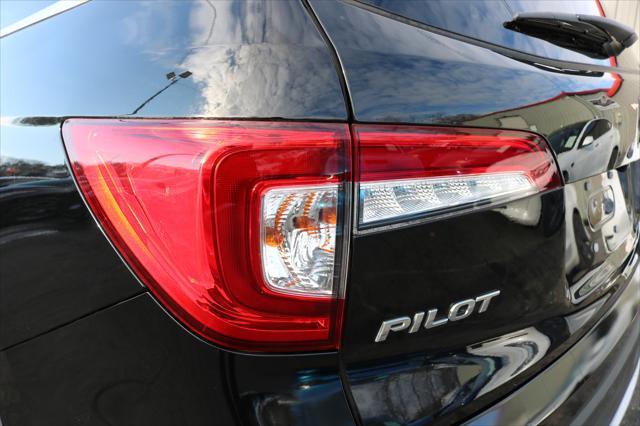 used 2022 Honda Pilot car, priced at $25,700