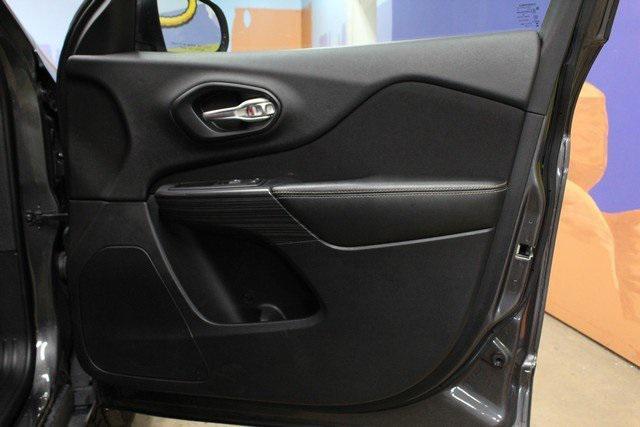 used 2016 Jeep Cherokee car, priced at $12,900