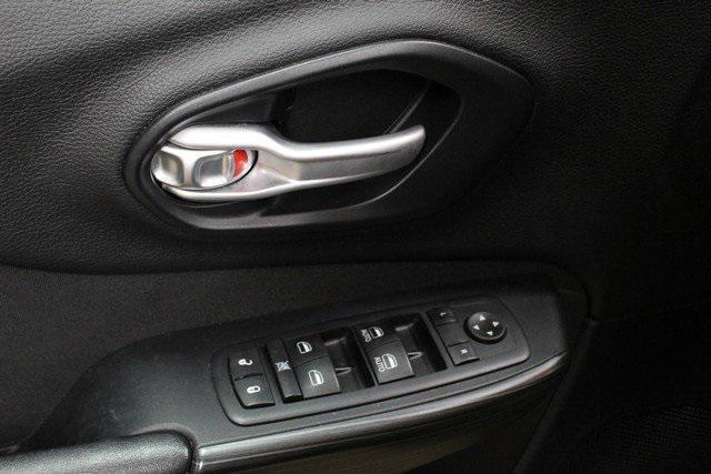 used 2016 Jeep Cherokee car, priced at $12,900
