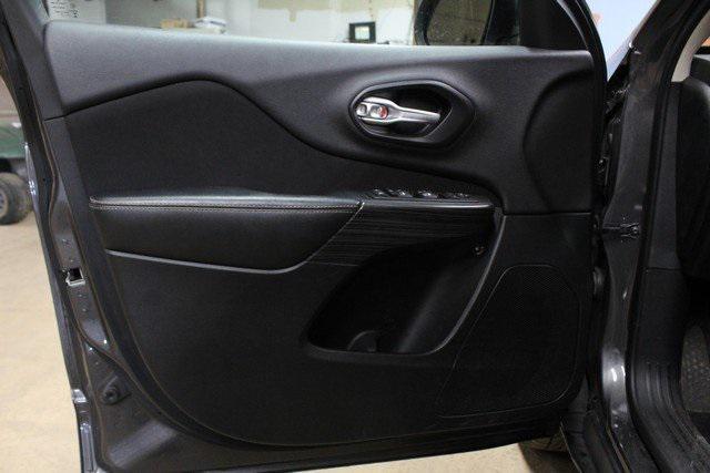 used 2016 Jeep Cherokee car, priced at $12,900