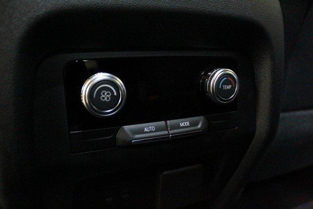 new 2026 GMC Acadia car, priced at $45,061
